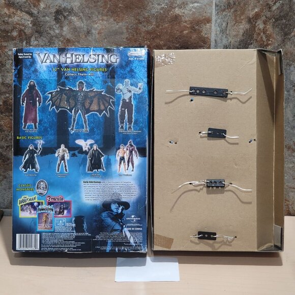 Jakks Pacific Van Helsing Frankensteins Monster Slayer Action Figure 2004 - Picture 3 of 10